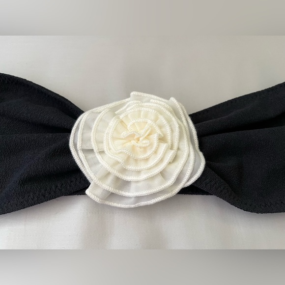 Currently SOLD OUT BNWT SAME Rose Bandeau Top (Faux Suede Black/Cream) in Size L - Picture 4 of 11